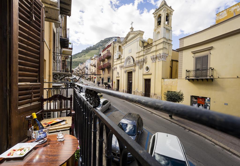 Hotel Agli Affreschi Castellammare del Golfo Exterior foto