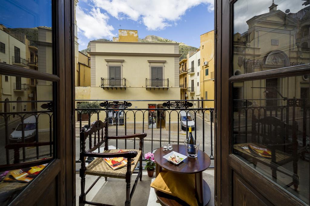 Hotel Agli Affreschi Castellammare del Golfo Exterior foto