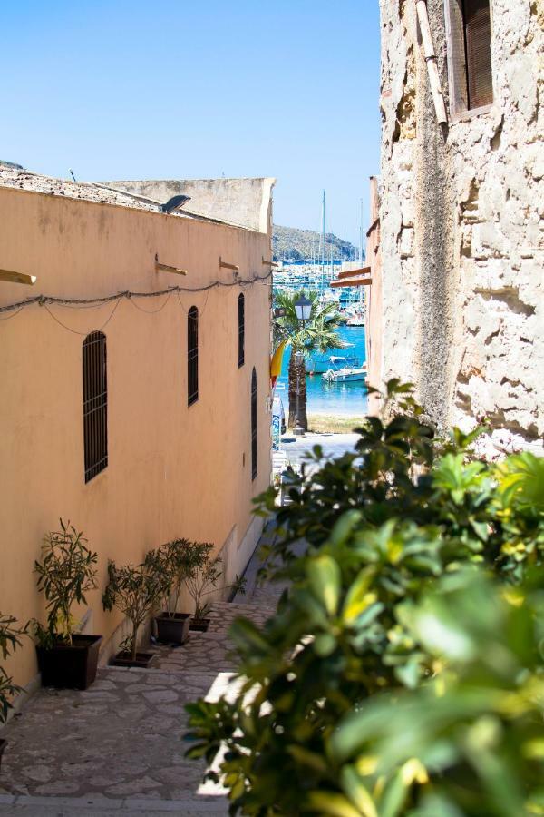 Hotel Agli Affreschi Castellammare del Golfo Exterior foto